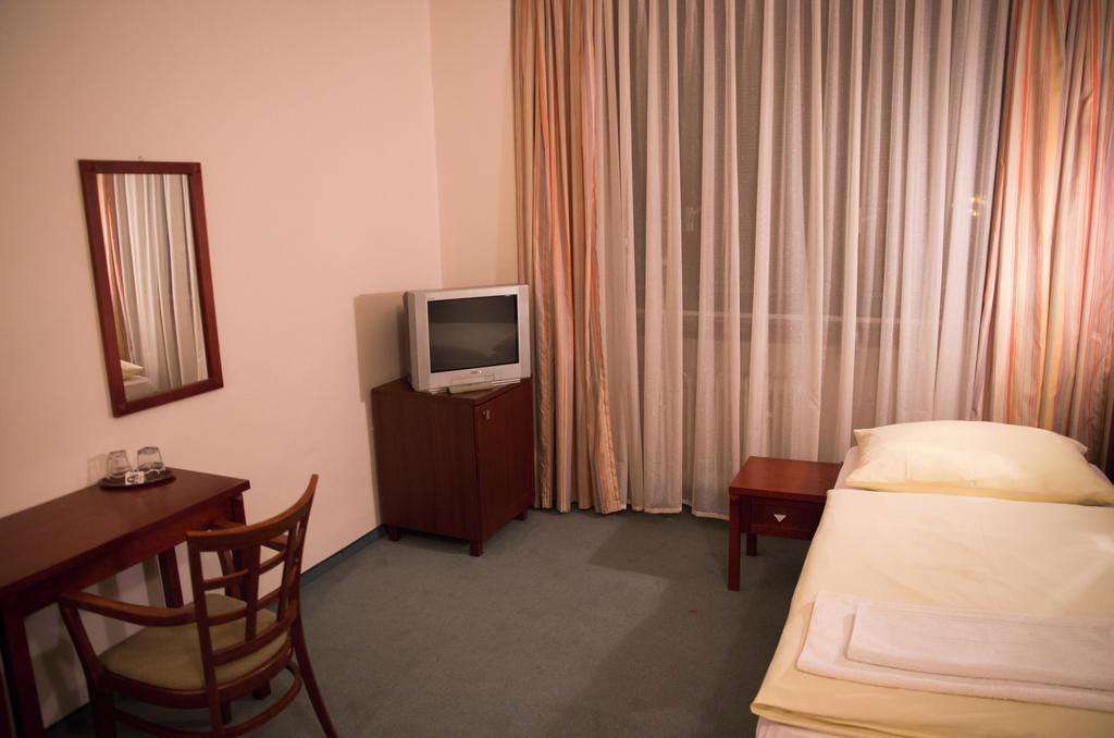 Hotel Bothe Považská Bystrica Kamer foto