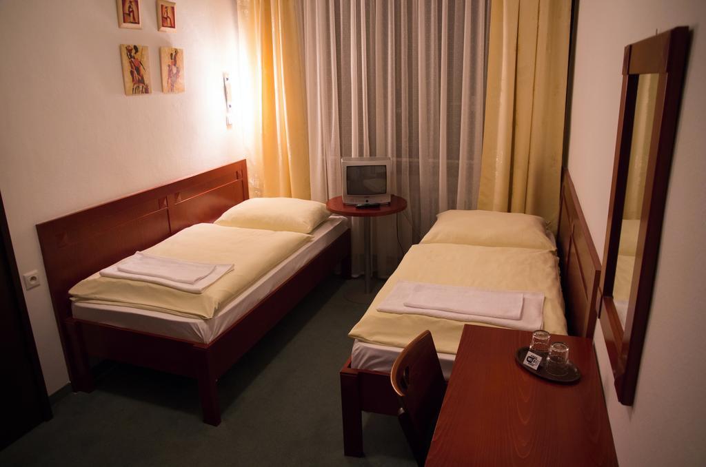 Hotel Bothe Považská Bystrica Buitenkant foto
