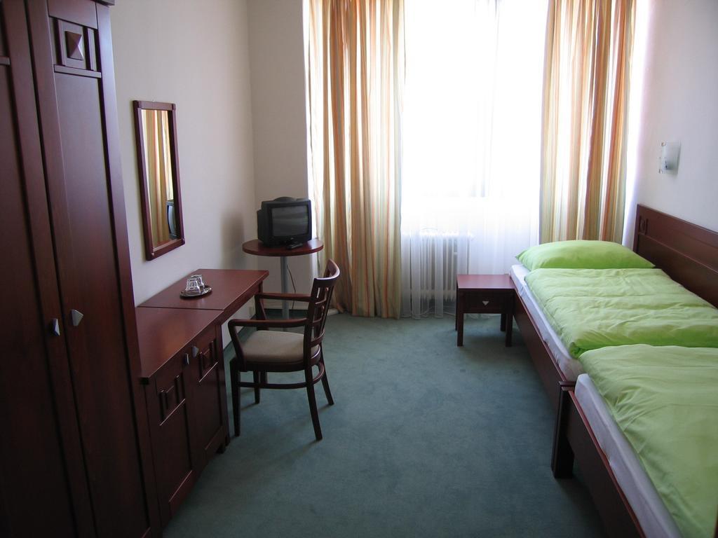 Hotel Bothe Považská Bystrica Buitenkant foto