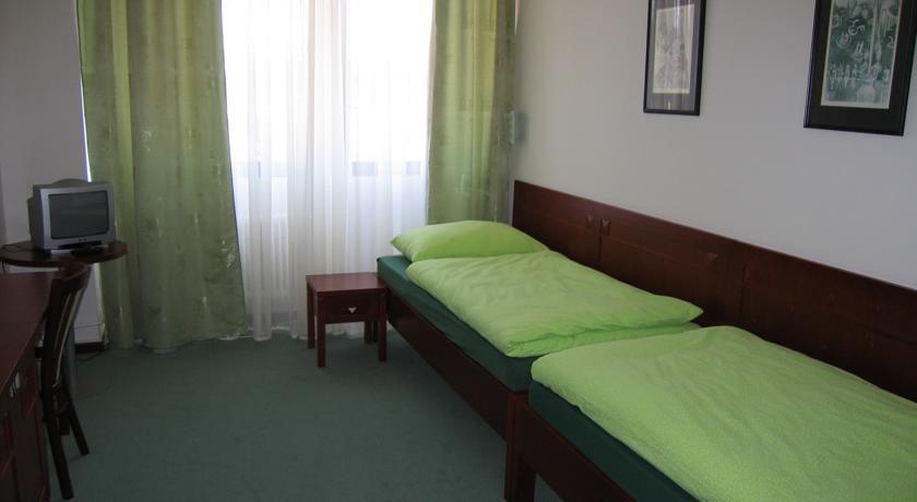 Hotel Bothe Považská Bystrica Kamer foto