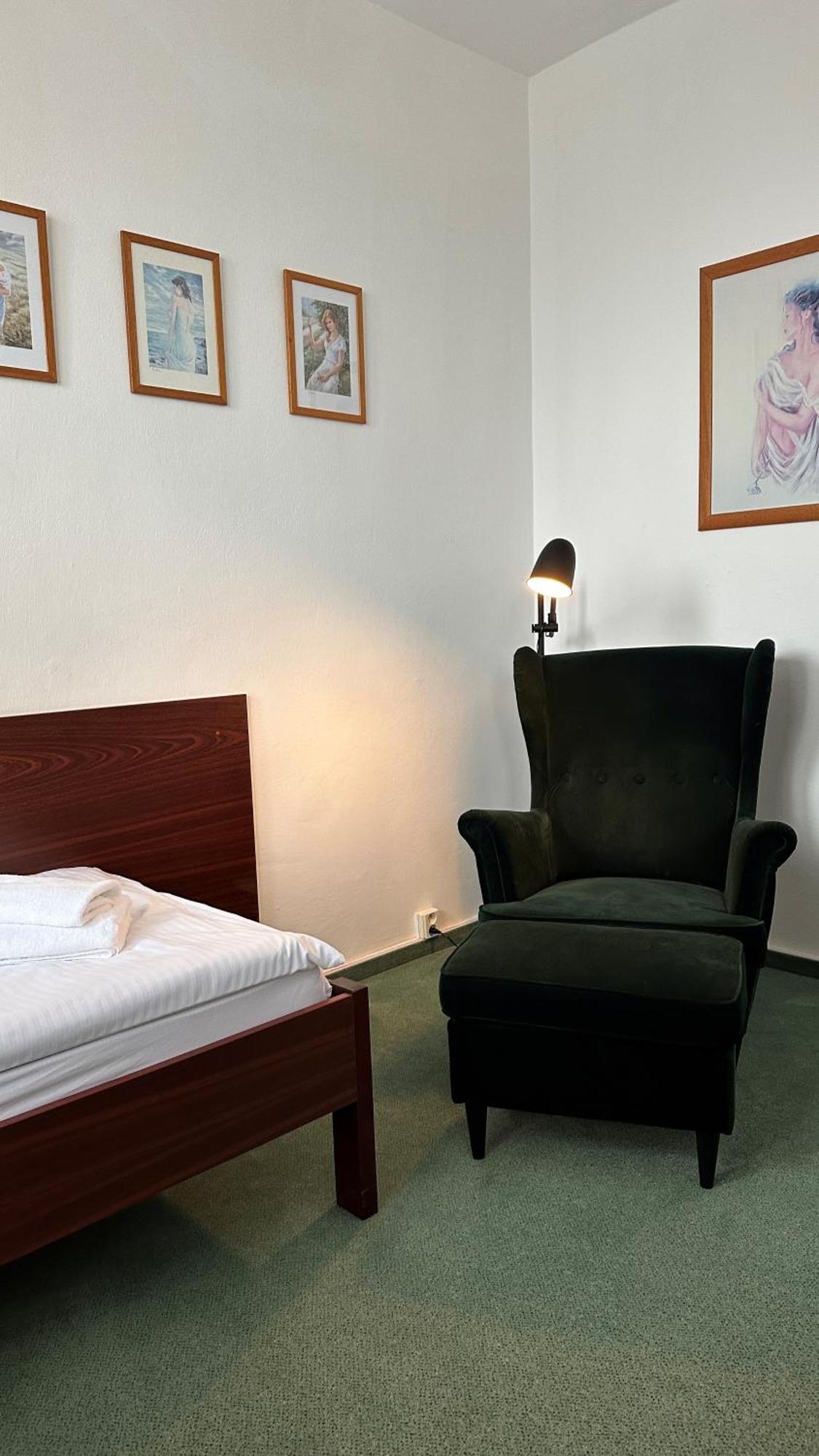 Hotel Bothe Považská Bystrica Buitenkant foto